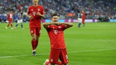 ليفاندوفسكي يتوج بجائزة أفضل لاعب في بطولة كأس العالم للأندية