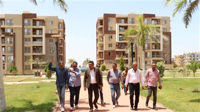وزير الإسكان يتابع تنفيذ موقف «سكن كل المصريين» في مدينة السادات