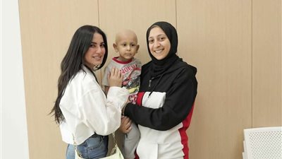 درة  بعد زيارتها لمستشفى 57357: