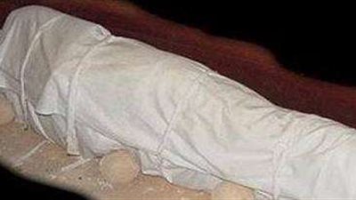 دفن جثة شاب توفى نتيجة جرعة زائدة من المخدرات بالجيزة