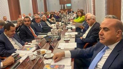 رئيس اقتصادية قناة السويس يعقد لقاءات موسعة مع الشركات والمؤسسات البولندية