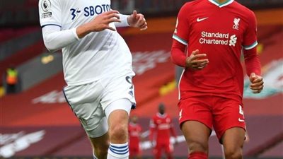 ليفربول يستقر على بديل فان دايك