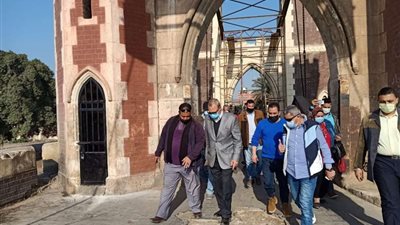 محافظ القليوبية يتابع صيانة كوبري محمد على بالقناطر