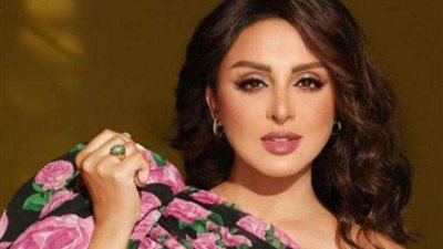 أنغام تتجاهل التساؤلات حول حقيقة زواجها وتشارك تفاصيل إطلالتها بـ 