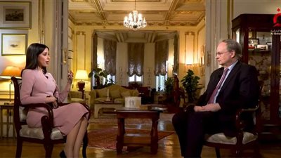 سفير الاتحاد الأوروبي في مصر : نتابع عن كثب موضوعات الحوار الوطني