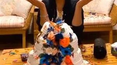 أيتن عامر تحتفل بعيد ميلاد شقيقتها وفاء عامر  الـ55