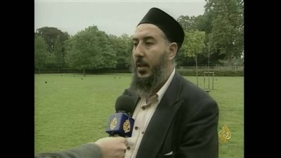 ياسر السرى الهارب من مصر يحصل على حق اللجوء فى بريطانيا