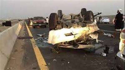 إصابة 5 أشخاص إثر انقلاب سيارة بطريق مصر الإسماعيلية الصحراوي