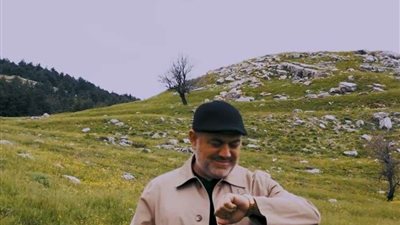 الفنان اللبناني عبد الجليل يجمع نجوم مصر ولبنان في 