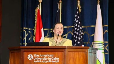 وزيرة البيئة: مهدنا الطريق إلى 130 صناعة فى مصر تتبنى فكر الاقتصاد الدوار