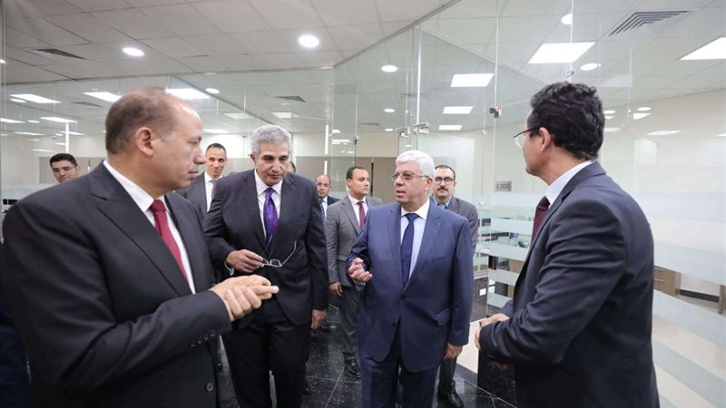جولة وزير التعليم