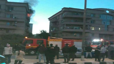 دون إصابات.. إخماد حريق كشك أمن كمبوند بالتجمع الأول