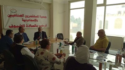 لتطبيق الحد الأدنى.. القوى العاملة تلتقى بجمعية المستثمرين بالإسماعيلية