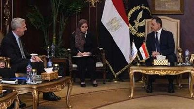 وزير الداخلية يستقبل المُفوض السامي لشئون اللاجئين بمنظمة الأمم المُتحدة