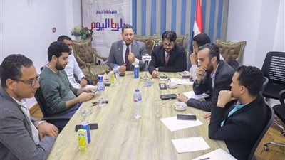 النائب علاء عصام خلال ندوة 