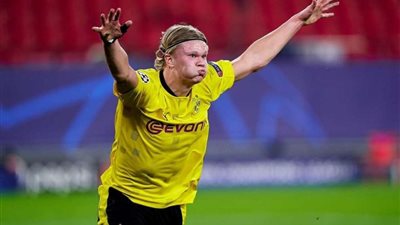 بوروسيا دورتموند يهزم إشبيلية في عقر داره بدوري أبطال أوروبا