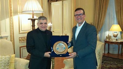 الفريق أسامة ربيع يلتقي السفير المصري بالمملكة المتحدة للمشاركة في IMO