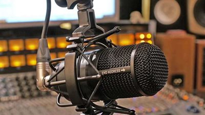 عبدالرحمن رشاد: لم أسعِ إلى العمل خارج الإذاعة.. وبطرس غالي تبنأ بمستقبلي