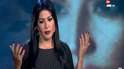 سمية الخشاب ترقص على أنغام بسكوتاية مقرمشة