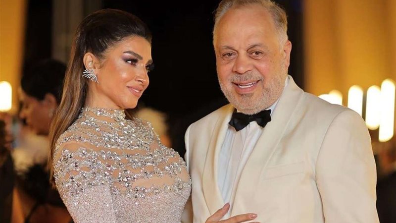 الفنانة روجينا والفنان