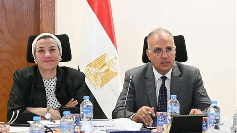 اجتماع اللجنة العليا