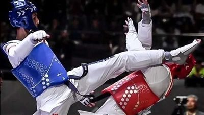 وزير الرياضة يهنئ سيف عيسى بعد ضمان ميدالية تاريخية ببطولة العالم