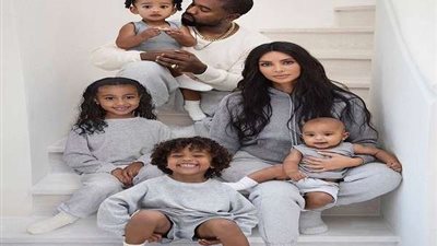 كيم كارداشيان تطلب الطلاق