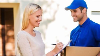 معي ناقة..  تقود مندوب توصيل في السعودية إلى ارتباطه بفتاة بعد قصة حب