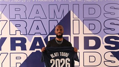 رسميا.. بيراميدز يمدد تعاقده مع بلاتي توريه حتي 2026