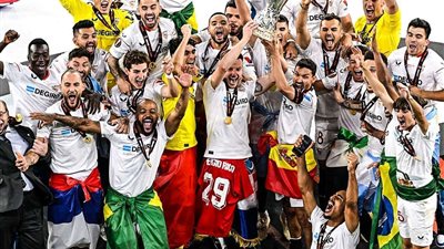 إشبيلية يواصل سيطرته على اليوروباليج بالعلامة الكاملة ومورينيو يخسر النهائي الأول