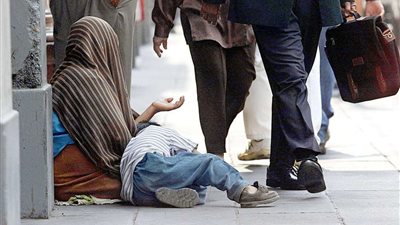 خلال شهر.. الداخلية تضبط 4 آلاف قضية تسول بالمحافظات