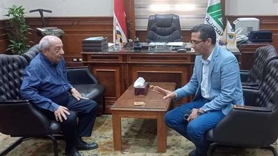 البلشي ووفد من مجلس نقابة الصحفيين يهنئون نقيب المهندسين بتجديد الثقة