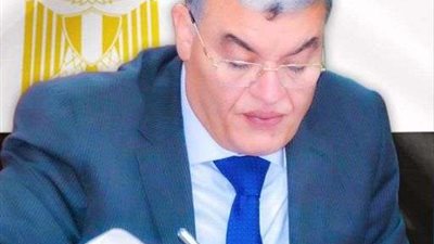 محافظ المنيا يوجه بحل مشكلة قطع المياه بملوي