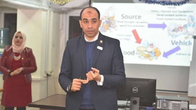 بالتعاون مع نقابة الأطباء البيطريين.. جامعة سوهاج تنظم دورة تدريبية عن أساسيات سلامة الأغذية