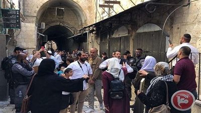 مستوطنون يقتحمون المسجد الأقصى