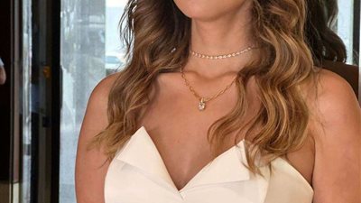 بالأبيض.. إطلالة جريئة لـ إيمان العاصي علي إنستجرام