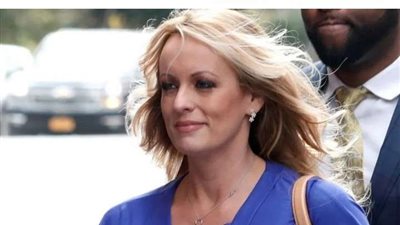 رفض دعوى النجمة الإباحية ستورمي دانيلز ضد ترامب