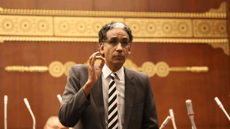 النائب طارق تهامي