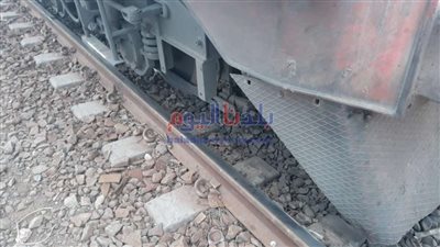 خروج عربة قطار عن القضبان بمحطة مصر