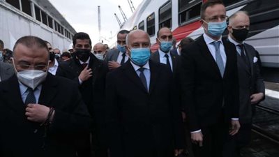 استقبال الدفعة الأولى من عربات السكة الحديد الجديدة الموردة من المجر