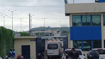 مقتل أكثر من 50 شخصا بأعمال شغب في 3 سجون بالإكوادور