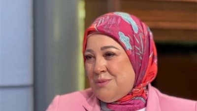 الإذاعية  هالة رستم: زوجي تخلى عني بعد إصابتي  بالسرطان وكنت انتظر منه الوفاء