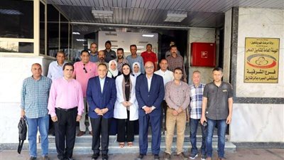 محافظ الشرقية يتفقد مستشفي المبرة وأعمال الرصف والتطوير بالزقازيق