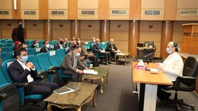 وزيرة البيئة تناقش مع شركات تحويل المخلفات لطاقة