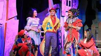 ناقد مسرحي: مسرحية 