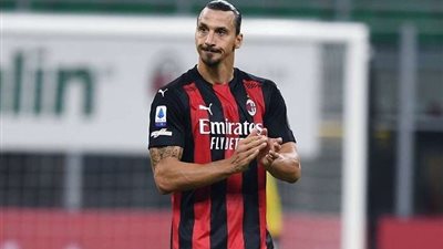 كعادته.. إبراهيموفيتش يواصل الفخر بنفسه