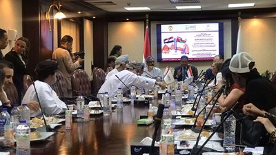 عبدالصادق الشوربجي يطالب بالتعاون وتبادل الخبرات الصحفية والإعلامية مع عمان