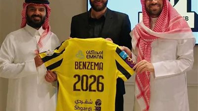 صحيفة سعودية تكشف راتب بنزيمة الحقيقي مع اتحاد جدة