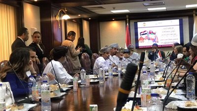 سفير عمان: العالم يشهد تطورا سريعا في التكنولوجيا والتقنيات الحديثة