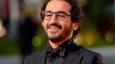 أحمد حلمي يشارك جمهوره بكواليس 